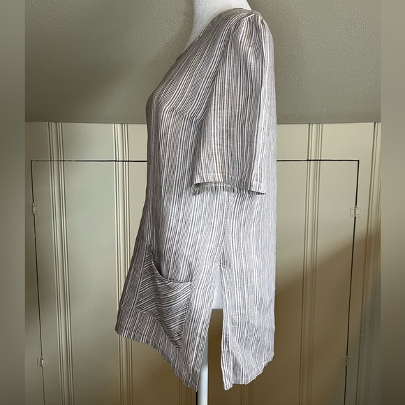 Carla Mink Gray & White Striped Linen Tunic - Picture 2 of 6